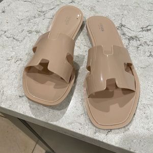Cute Hermès inspired jelly Steve Madden sandal